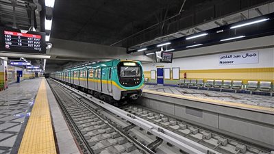 انتظام حركة المترو بالخط الثاني بعد إصلاح العطل 