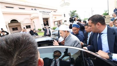 استقبال شعبي مهيب، 15 صورة ترصد لقاء شيخ الأزهر مع مسلمي تايلاند 