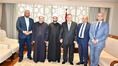 وزير الأوقاف يستقبل مفتي الجمهورية ونقيب الأشراف 