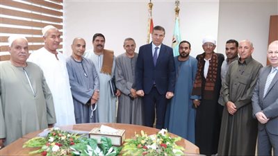 علاء فاروق يواصل لقاءاته مع المزارعين ويؤكد: تكثيف الإرشاد والتوسع في الزراعات التعاقدية