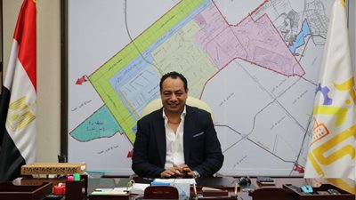 رئيس جهاز أكتوبر: سرعة إنجاز مشروعات المياه والصرف وشقق سكن كل المصريين 