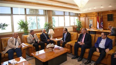 لجنة من المجلس الأعلى تزور جامعة الفيوم لاعتماد اختبارات التحول الرقمي