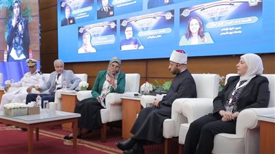 أخبار الحوادث اليوم: سرقة فيلا وزير سابق بالشيخ زايد.. حبس شقيق كهربا سنتين في واقعة رضا البحراوي.. وتفاصيل خناقة بلوجر وآخرين بالتجمع 