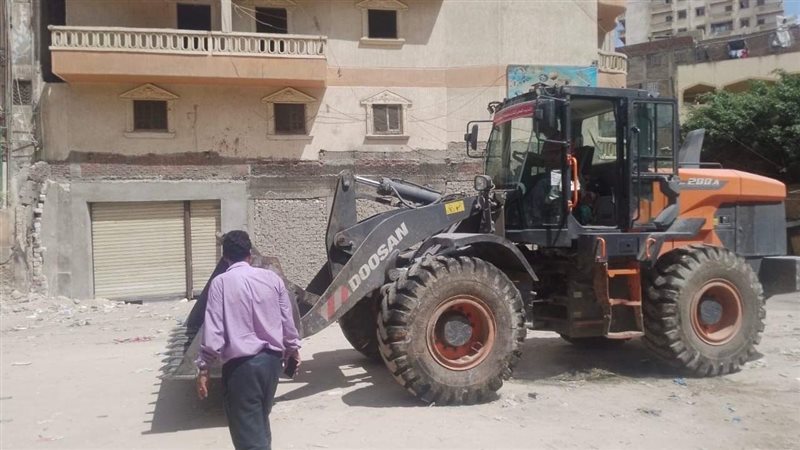 رفع 70 طن تراكمات