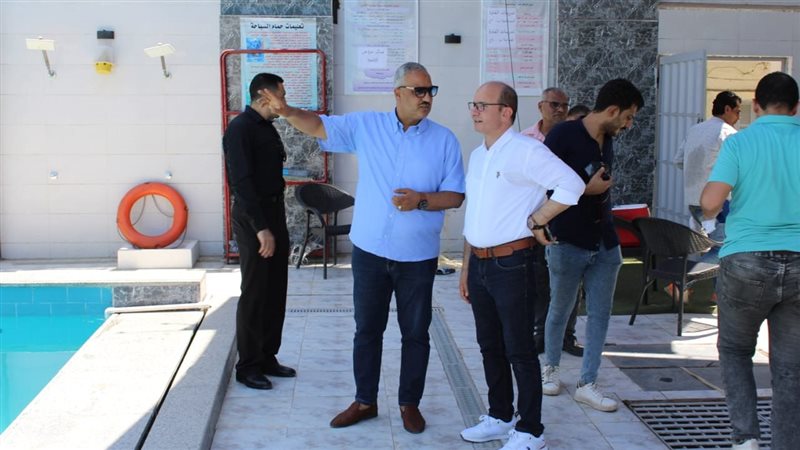 متابعة حمامات السباحة