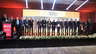 وزير التعليم العالي يُكرم رؤساء وممثلي الجامعات المُدرجة بتصنيف QS العالمي