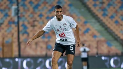 حسام حسن يستدعي 6 محترفين لمعسكر سبتمبر وغموض موقف رامي ربيعة 