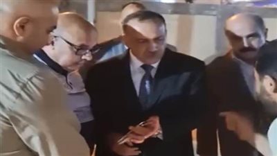 محافظ أسيوط يتفقد مستشفى الإيمان العام ويوجه بعلاج حالتين على نفقته الخاصة