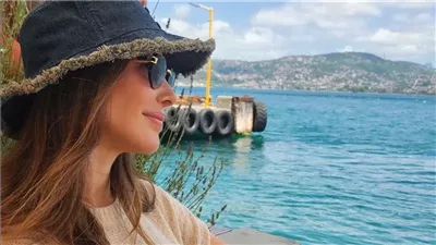 نانسي عجرم تشارك جمهورها أغنية 