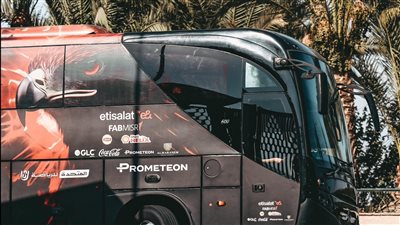 حافلة الأهلي تصل استاد القاهرة استعدادا لمواجهة بيراميدز 