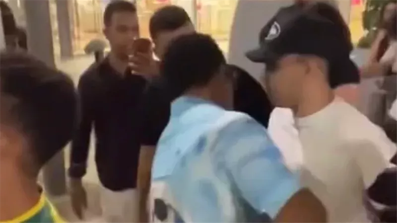محمد رمضان، فيتو