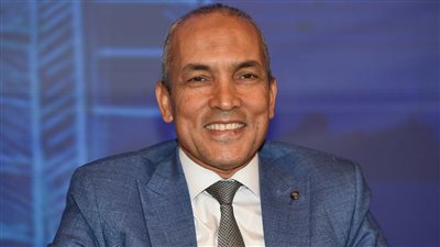  450 مطورا يعملون في العاصمة الإدارية وتنفيذ حوالي 1000 كيلو متر طرق