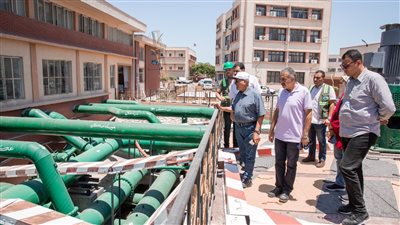 رئيس مياه الإسكندرية يتابع أعمال الإحلال والتجديد للخطوط بالمناطق الجديدة
