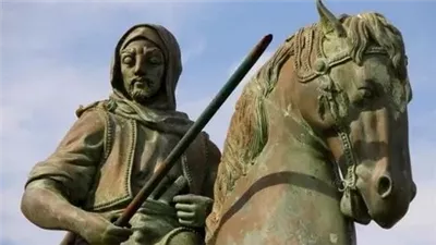 كيف نجح طارق بن زياد في فتح إسبانيا وتأسيس الحضارة الأندلسية؟