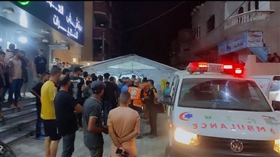 إصابة 15 فلسطينيا في قصف إسرائيلي جديد لمدرسة تابعة لـ الأونروا بغزة