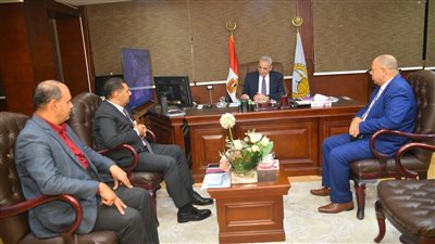 محافظ الغربية يتابع الموقف التنفيذي للمشروعات التنموية والخدمية 