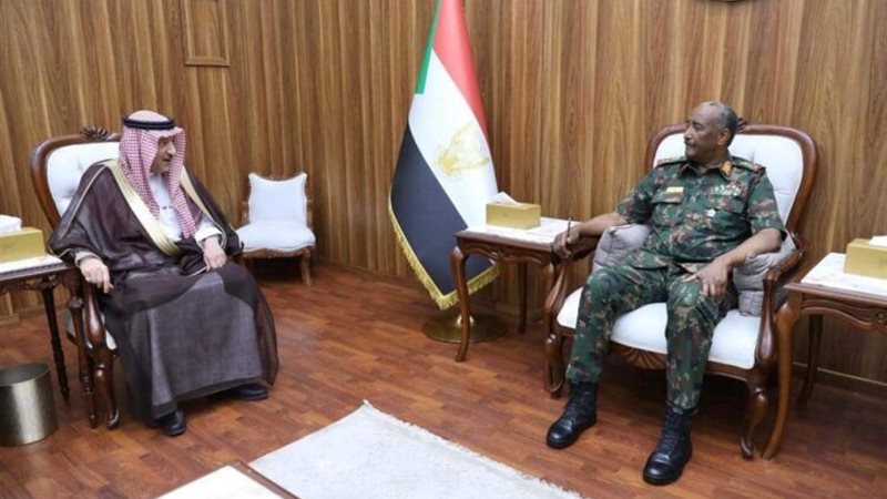 البرهان ونائب وزير