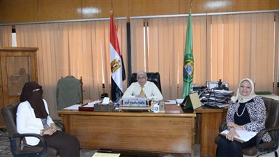 السكرتير العام لمحافظة الإسماعيلية يتابع خطة محو الأمية وتعليم الكبار للعام المالي 2024-2025