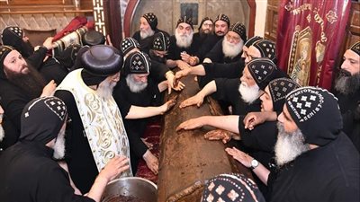 البابا تواضروس يطيب رفات القديس الأنبا بيشوي في وادي النطرون