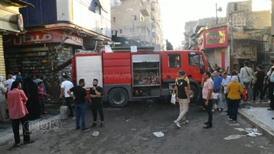اللحظات الأولى لحريق 4 محلات في شارع الخان بطنطا (فيديو)