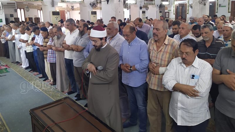 جنازة والدة الإعلامي