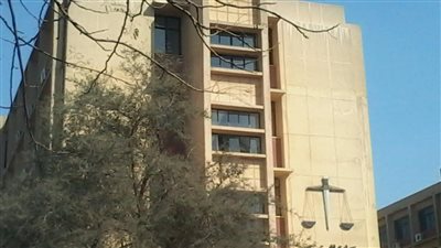 حقوق عين شمس تُعلن بدء الدراسة ببرنامج الليسانس باللغة الإنجليزية