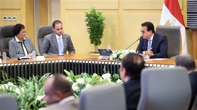 وزير الصحة يوجه وكلاء الوزارة بتكثيف الزيارات الميدانية على المنشآت الطبية 