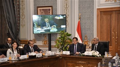 بدء أولى اجتماعات لجنة دراسة برنامج الحكومة بالبرلمان (صور) 