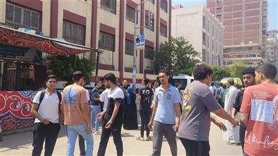 طلاب علمي رياضة بالدقهلية يؤدون اليوم امتحان الرياضيات البحتة التفاضل والتكامل داخل 145 لجنة 