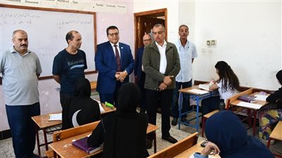 محافظ جنوب سيناء يتفقد لجان امتحانات الثانوية العامة بشرم الشيخ 