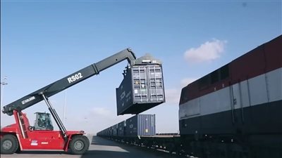 طفرة في منظومة الخدمات اللوجستية، وزارة النقل تبرز أهمية ميناء أكتوبر الجاف