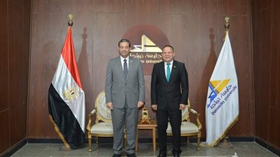 محافظ دمياط يزور الجامعة لتفقد المنشآت الجديدة (صور)