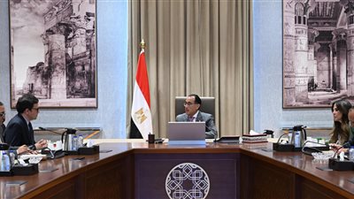 مدبولي يطالب وزير الثقافة الجديد بالاهتمام بالأمور المتعلقة ببناء الإنسان المصري