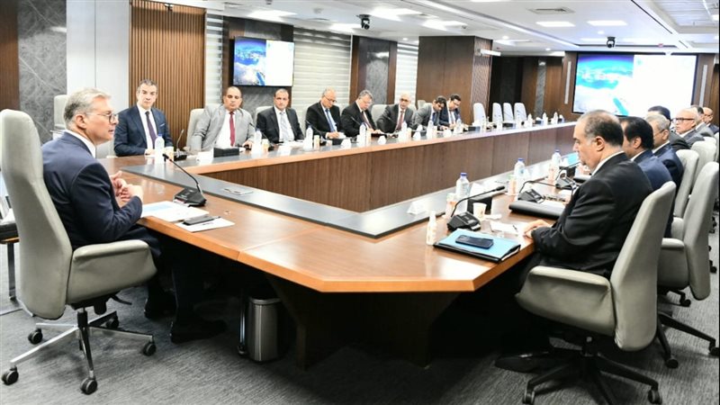 الوزير وقيادات ايجاس