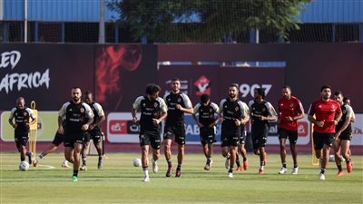 الأهلي يستأنف تدريباته استعدادا لمباراة بيراميدز في الدوري الممتاز