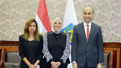 رئيس جامعة دمنهور يبحث مع وفد أكاديمية هواوي مصر سبل التعاون المشترك