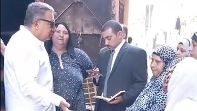 محافظ الدقهلية يحذر من تجميع بطاقات التموين في المخابز (صور) 