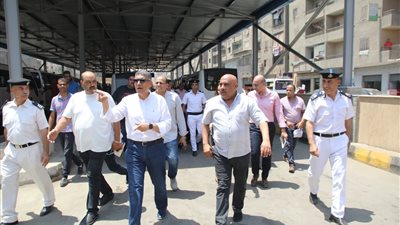 محافظ الجيزة يعلن تشغيل موقف السرفيس الحضاري بالبوهي في إمبابة 