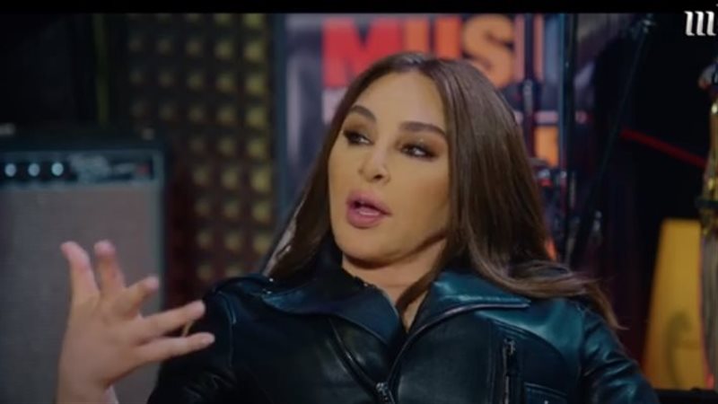 الفنانة إليسا، فيتو
