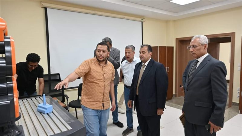 رئيس جامعة المنيا