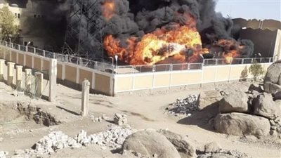 حريق هائل فى محولات ضغط عالى بأسوان (فيديو)