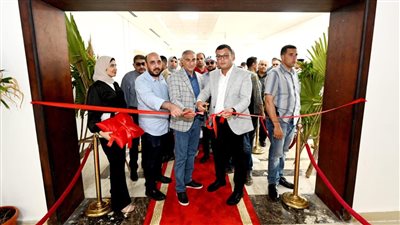 وزير الإسكان يفتتح المركز التكنولوجي لخدمة المواطنين بجهاز مدينة المنصورة الجديدة