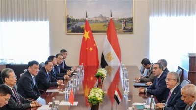 حنفي جبالي يلتقي رئيس اللجنة الدائمة للمجلس الوطني لنواب الشعب الصيني 