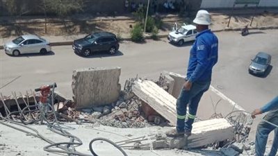تنفيذ قرارات إزالة لمخالفات بناء بالتجمعين الأول والثالث بالقاهرة الجديدة 
