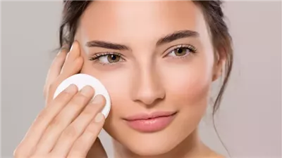 تونر طبيعي لتعزيز نضارة وجمال البشرة الدهنية 