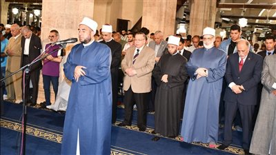 المؤسسة الدينية على قلب رجل واحد، وزير الأوقاف والضويني يشهدان صلاة الجمعة في الجامع الأزهر 