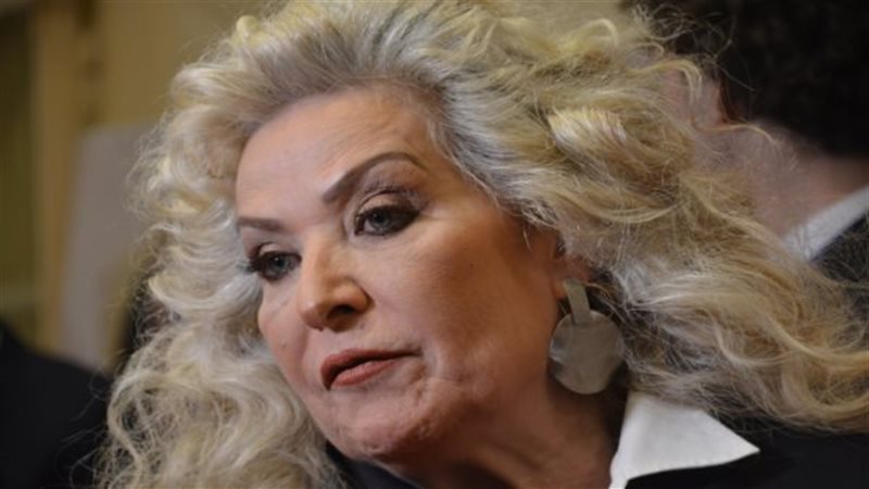 الفنانة رغدة، فيتو