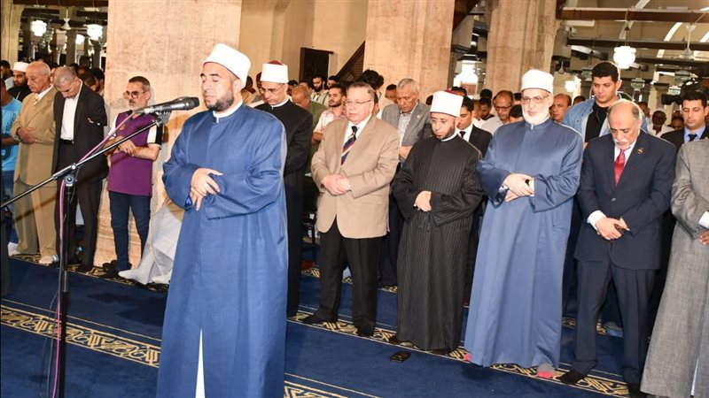 صلاة الجمعة من الجامع