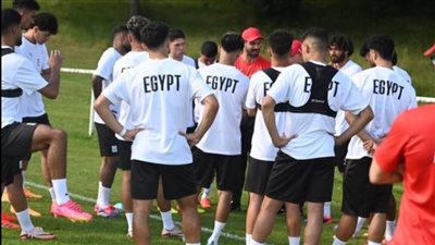 المنتخب الأولمبي يؤدي أول تدريباته فى فرنسا استعدادا لأوكرانيا والعراق (صور)