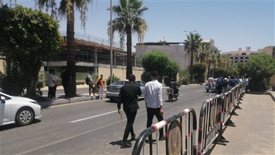 طلاب الثانوية بالأقصر: امتحان التفاضل والتكامل في مستوى الطالب المتوسط (فيديو) 